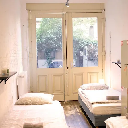 Urban Loft In Vibrant Kreuzkoelln * Berlin