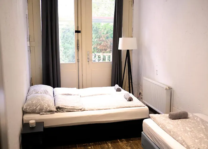 Urban Loft In Vibrant Kreuzkoelln Apartamento Berlín