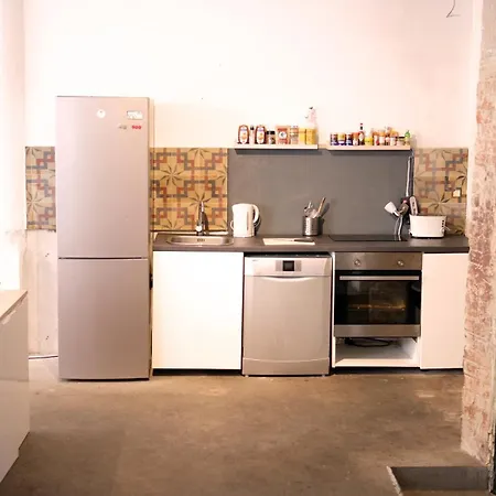 Urban Loft In Vibrant Kreuzkoelln 아파트