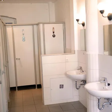 Urban Loft In Vibrant Kreuzkoelln